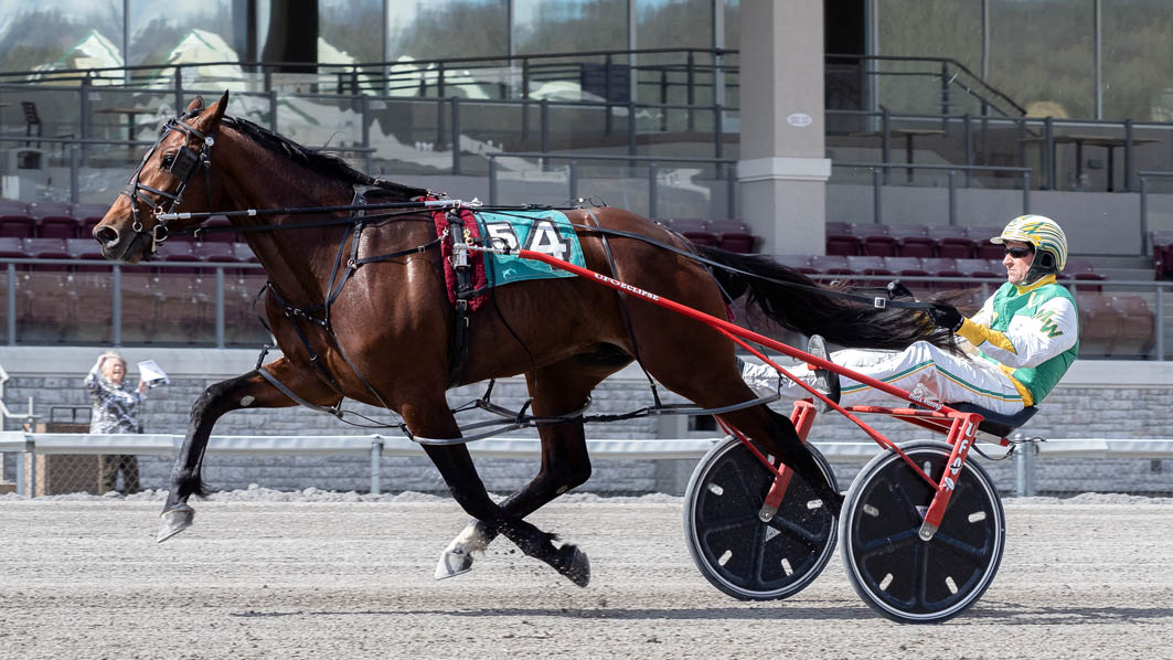 Five straight for sharp shooting Western