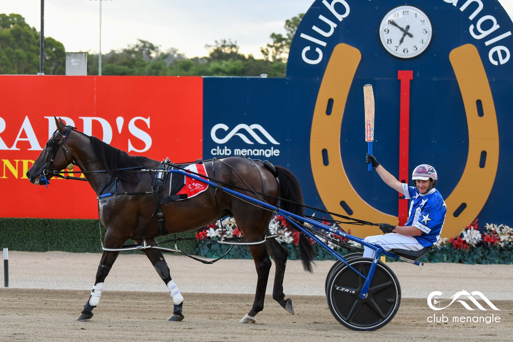 Mat still gets to raise the bat with Fouroeight
