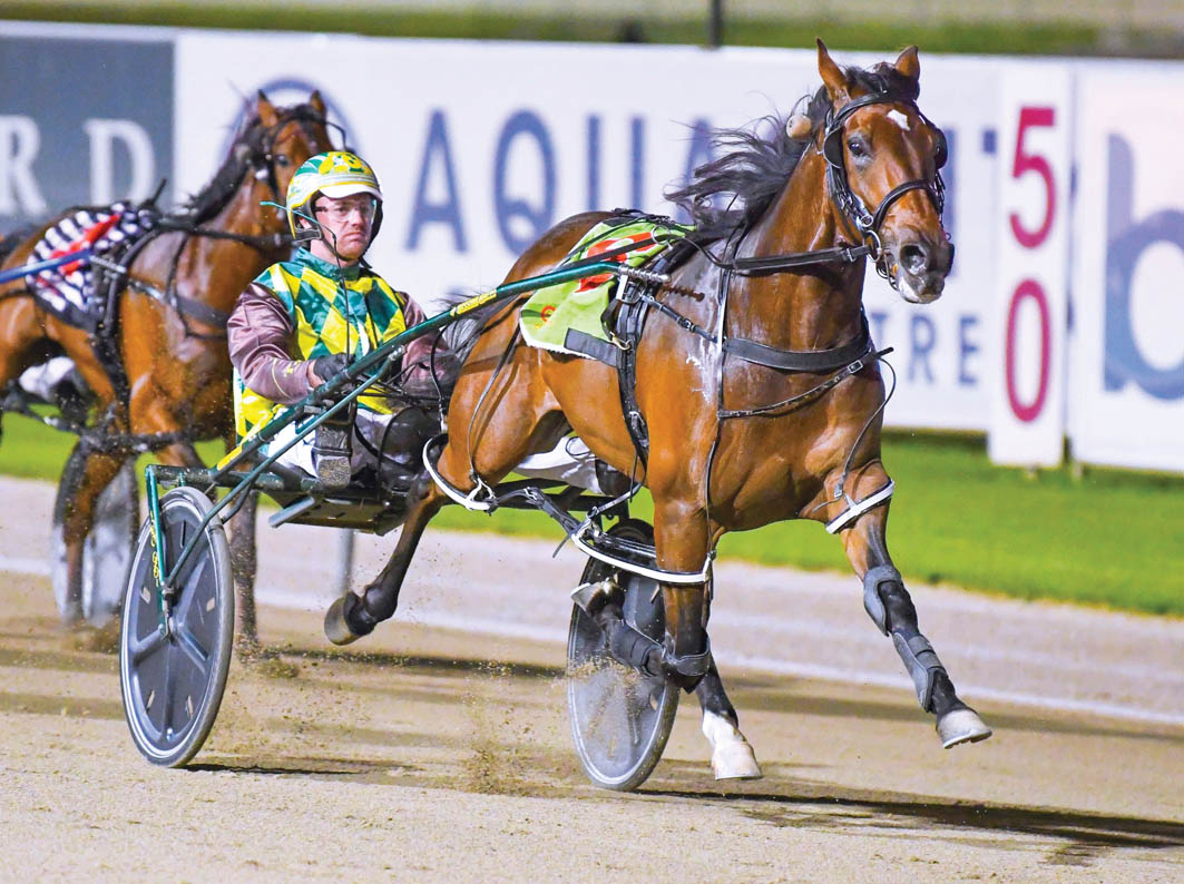 Captains Knock on target for Alf Phillis