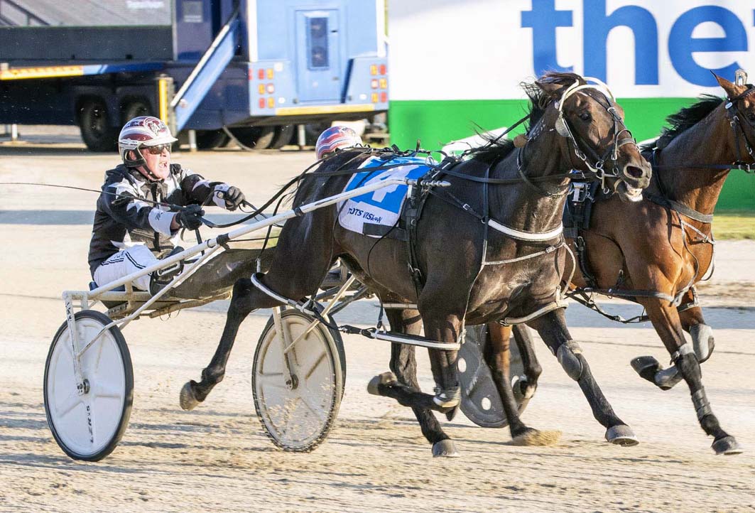 Chasing another feature before leaving Australia