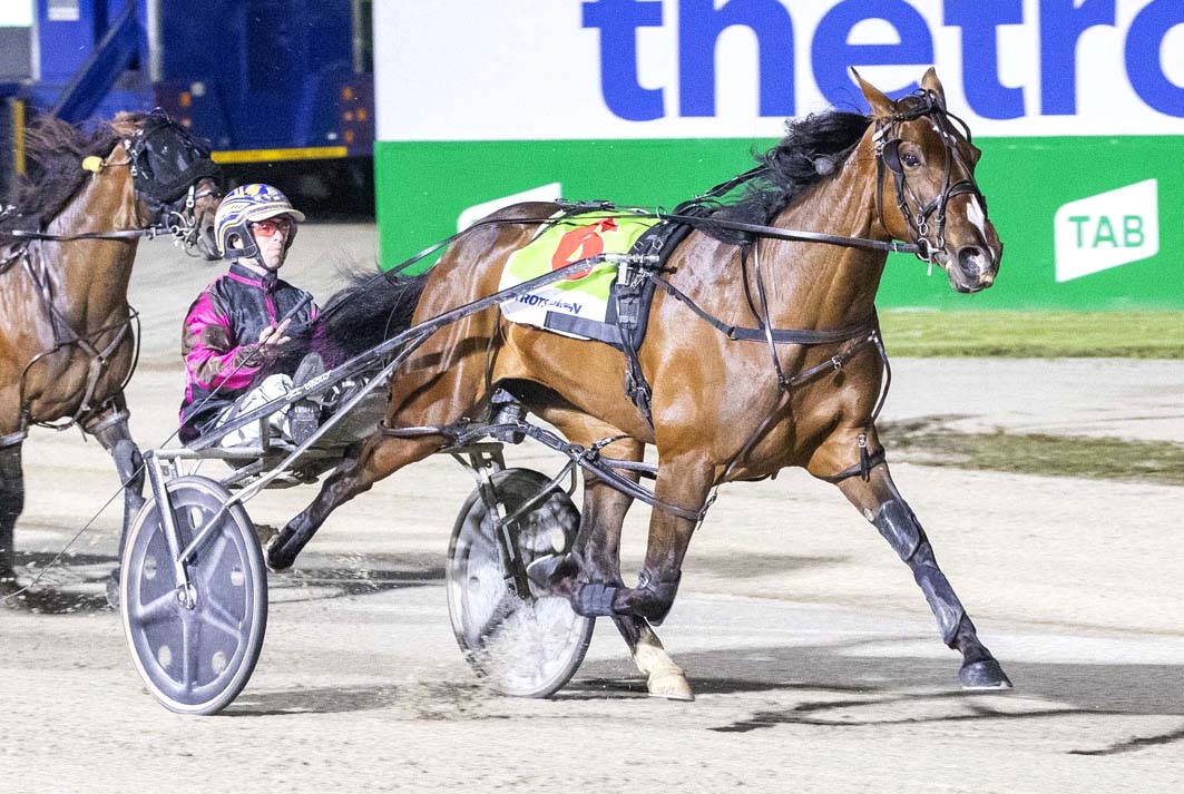 Huge convoy heading to semis