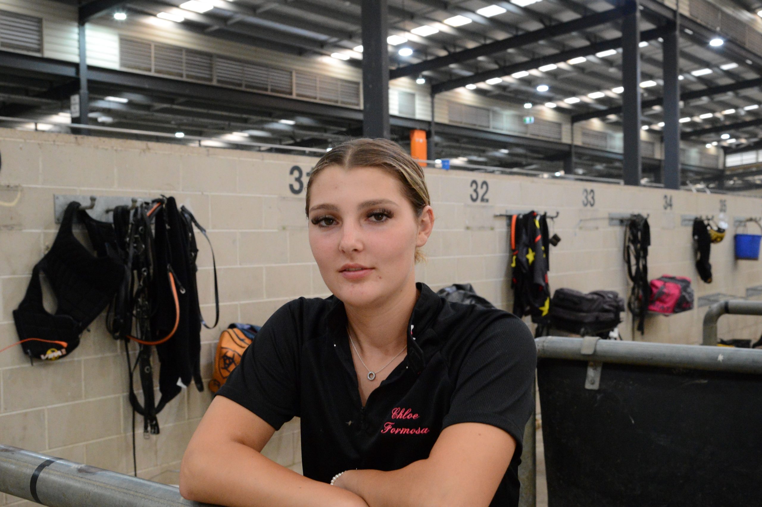 Chloe shows the girls how it's done