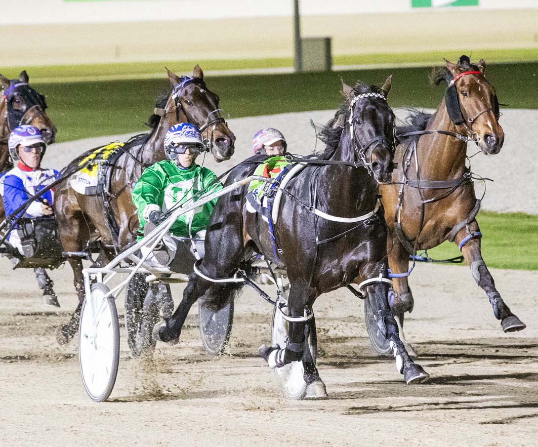 Attorney lays down the law to beat Larry