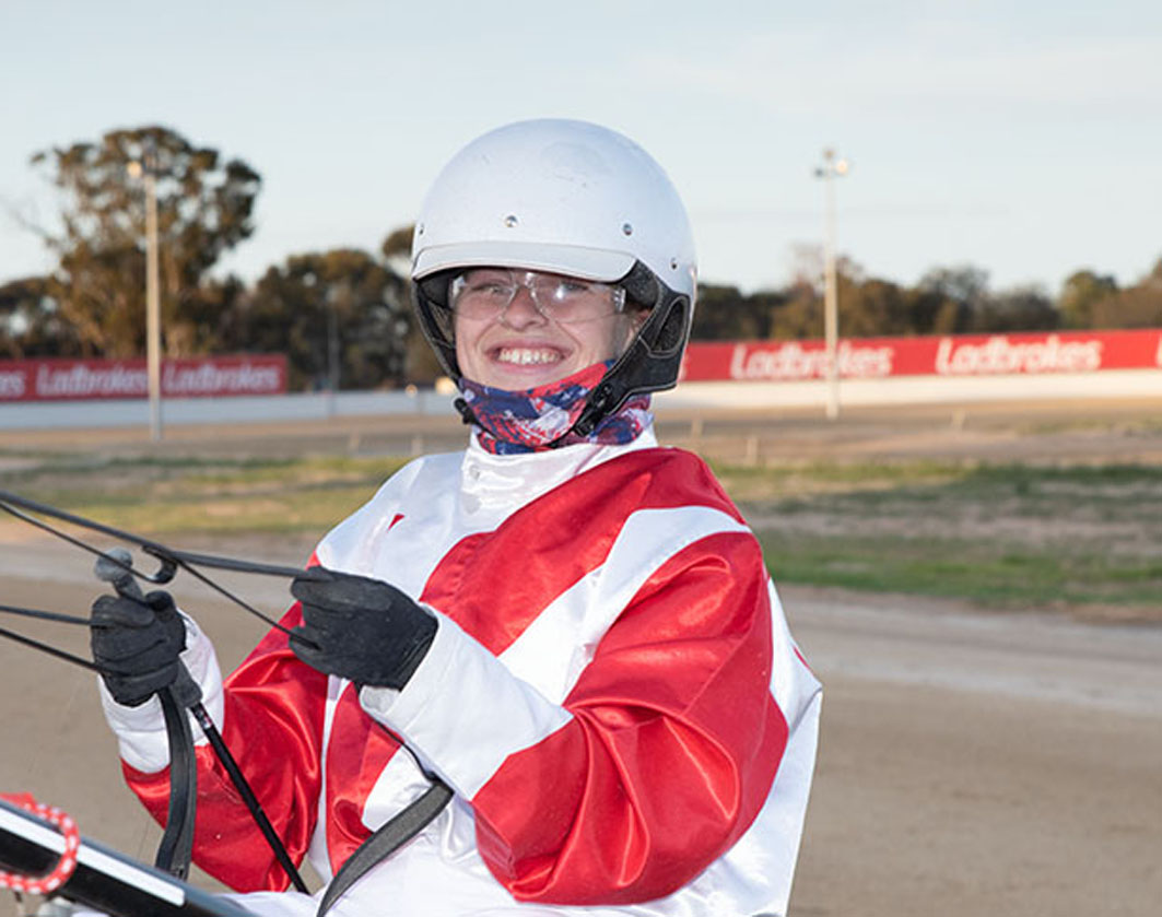 Wasting no time finding winners' circle